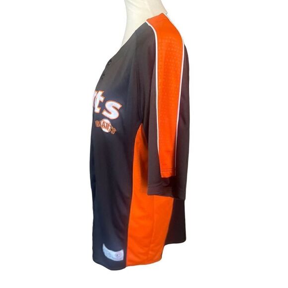 Genuine Merchandise Dynasty Series San Francisco Giants Embroidered Button Down - Picture 6 of 10